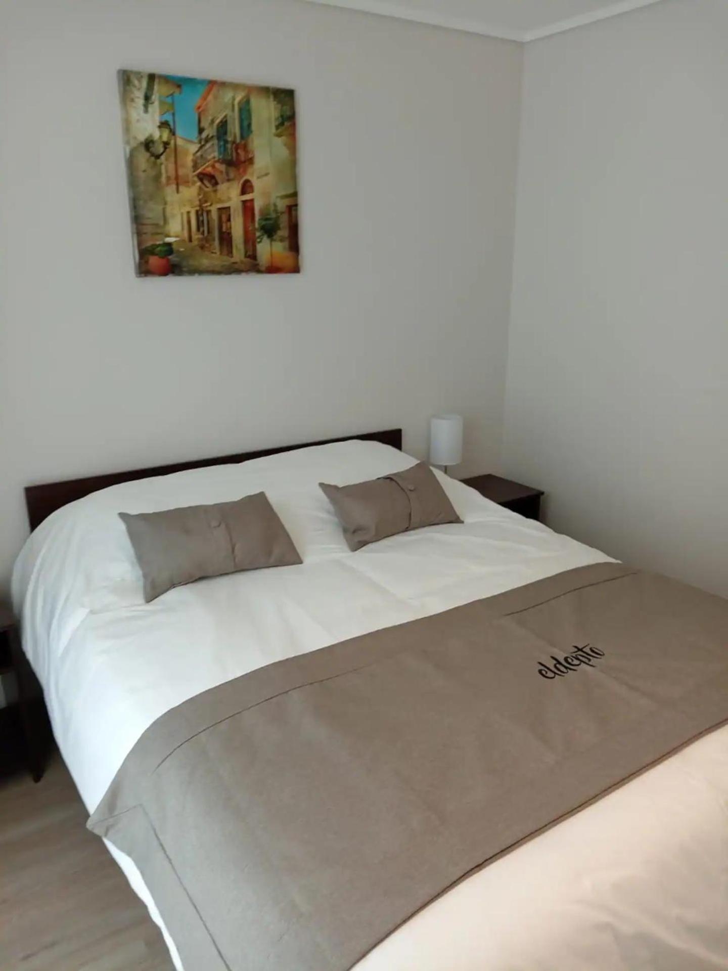 Eldepto Padre Mariano Apartment Santiago